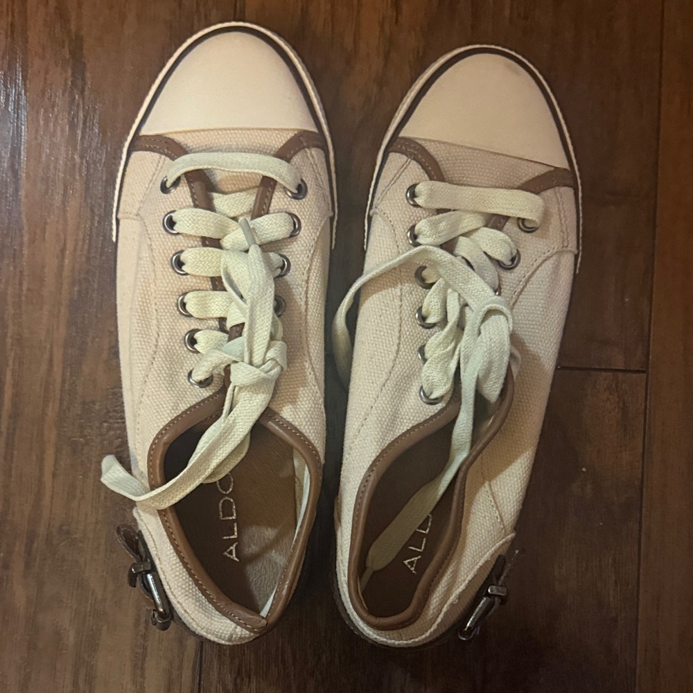 Aldo Women's Beige and Brown Sneakers